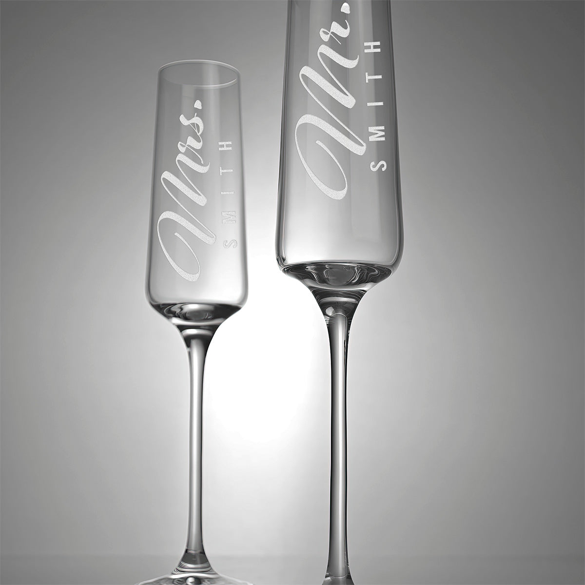 Personalized Champagne Flute Glass Set - "Mr & Mrs Vertical"