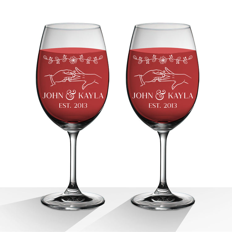 Personalized Wine Glass - "Tying the knot"